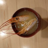 赤エビの頭で出汁を取った海老味噌汁